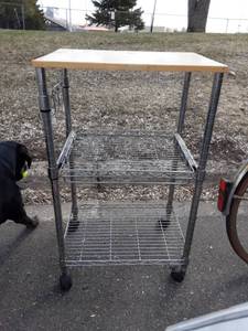 lot 33 image: Rolling Micro Wave Oven Stand