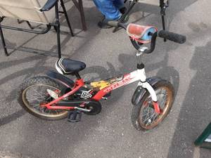 lot 7 image: Trek 16 Bike
