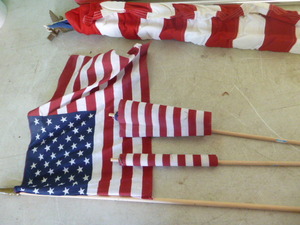 4 American Flags