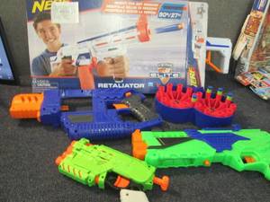 lot 151 image: Assorted Nerf or Similar Guns in Va...