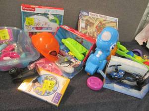 lot 157 image: Assorted Toys...