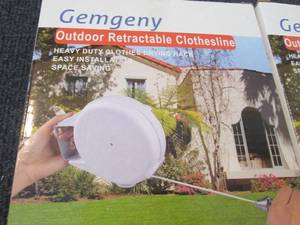 lot 172 image: 2 Gemgeny Durable Retractable Bathr...