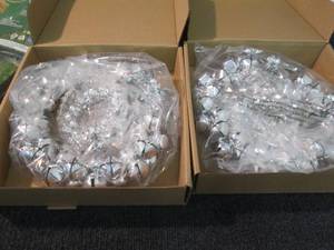 lot 179 image: 2 Indoor Outdoor Wreath Sets...