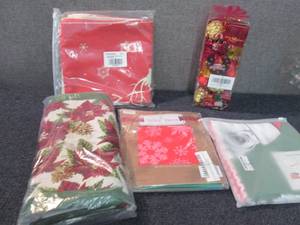 lot 196 image: Ornaments, 18x18 Pillow Covers, Tab...