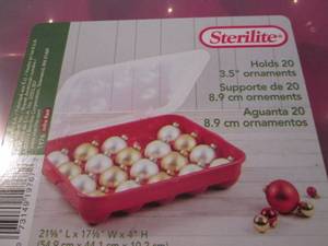 lot 198 image: 2 Sterilite 20 place Ornament Stora...