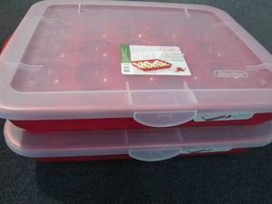 lot 200 image: 2 Sterilite 20 place Ornament Stora...