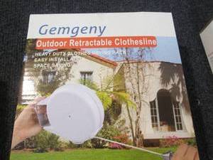 lot 236 image: 2 Gemgeny Durable Retractable Bathr...