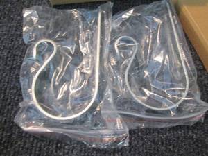 lot 352 image: 5- 4pks Metal hooks...