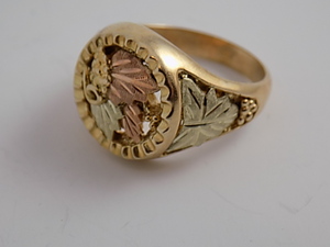 10k Black Hills Gold Ring
