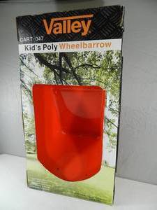 New Valley Kids Poly Wheelbarrow