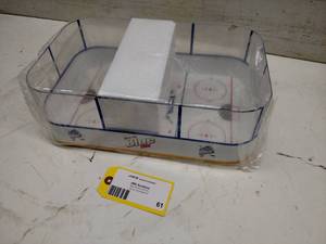 lot 61 image: Labatt Blue Hockey Rink Serving Tra...