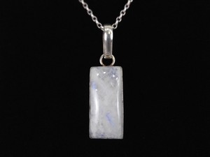 .925 Sterling Silver Moonstone Cabochon Pendant Necklace