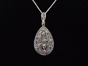 .925 Sterling Silver Art Nouveau Scrolled Pendant Necklace