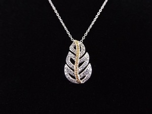 .925 Sterling Silver Diamond Accented Leaf Pendant Necklace