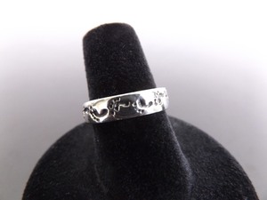 .925 Sterling Silver Footprints Ring Size 7