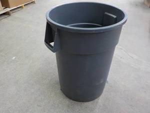 Carlisle Garbage Can 31 x 23 with H...