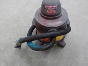 5 gallon 9.5 hp Shop Vac powers on...