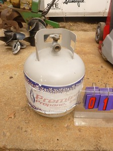 20 lb tank. Used condition. As shown.
