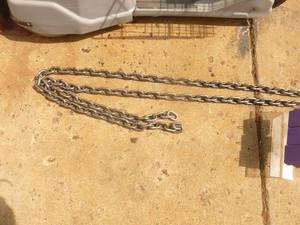 516 Log chains of equal length. Approx 7 each. Nearly new. As shown.