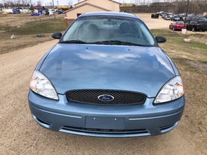 2005 Ford Taurus SE -No Reserve-