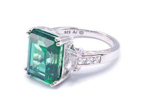 lot 52A image: Spectacular Ladies Emerald Cut Dinner Estate Ring