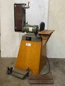 lot 6 image: Grizzly G1183 Commercial Belt  Disc Sander