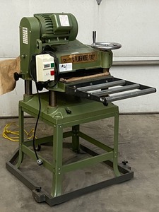 lot 4 image: Grizzly G1021 Commercial 15 Power Planer