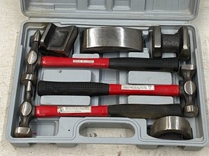 lot 47 image: Automotive Metal-Works Handheld Tool Set With Case