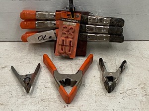 lot 70 image: Lot Of Assorted Spring Clamps -- Various Sizes