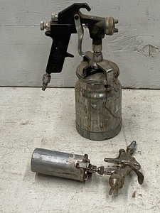 lot 101 image: Lot Of (2) Aluminum Sprayer Canisters, Pneumatic