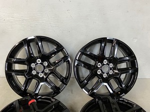 lot 6 image: Set Of (4) GM  Chevy 6-Lug Wheels