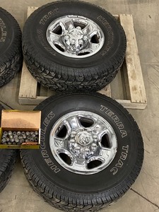 lot 5 image: Set Of (4) Dodge 34-Ton Truck Wheels & Tires