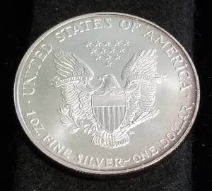 1997 AMERICAN SILVER EAGLE 1 TROY OZ. .999 FINE SILVER DOLLAR