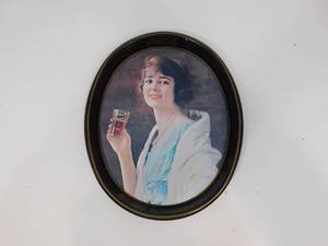 lot 16 image: Coca-Cola Soda Tray