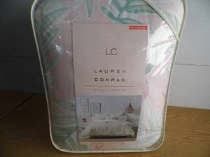 Laura Conrad 3 Pc Comforter Set