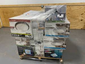 lot 28 image: Entire pallet of Store returned bathroom fans