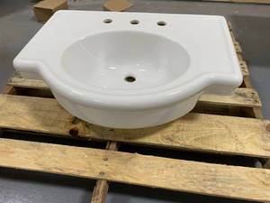 lot 55 image: AMERICAN STANDARD Retrospect 27 Wink Basin in White