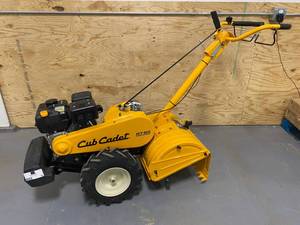 lot 66 image: CUB CADET 18 in. 208cc Rear-Tine Dual-Direction Gas Tiller