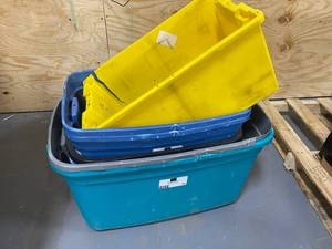 lot 80 image: Lot of used bins