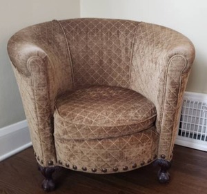 lot 6 image: Stylish Plush Chair by Paladin Industries