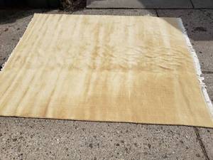 lot 47 image: Large Tan Area Rug  8 x 10