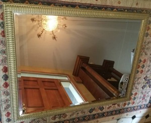 lot 82 image: Large Elegant Gold Gilt Mirror