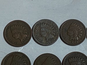 lot 21 image: Grab bag of 15 Buffalo nickels, 10 ...