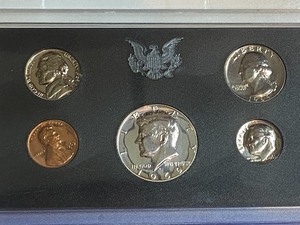 lot 30 image: 1969 5-piece 40% silver proof set...