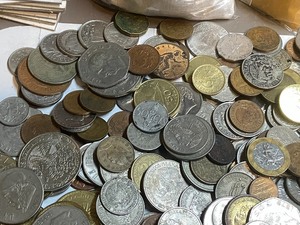 lot 48 image: 1 bag of 3.4 lbs. of  mixed world c...