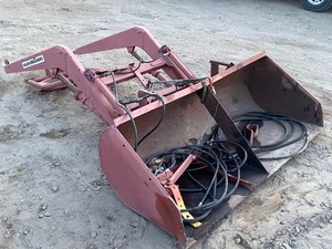 lot 1 image: Allis-Chalmers Tractor Loader