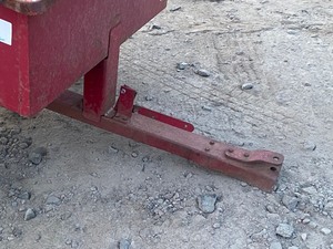 lot 19 image: Red-Devil Lawn Tractor Trailer