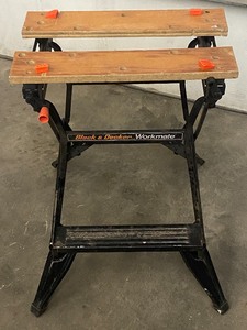 lot 26 image: Black & Decker Workmate 200 Work Table