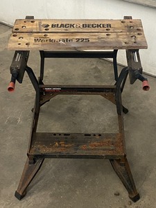 lot 27 image: Black & Decker Workmate 200 Work Table