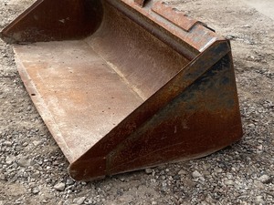 lot 6 image: 5ft Skid-Loader Excavation Bucket